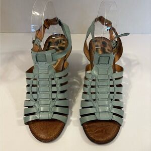 Bare Traps Ivania mint green strappy boho open toe sandals size 8 M NWT